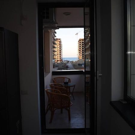 Apartment By The Lake With A View Mamaia Eksteriør bilde