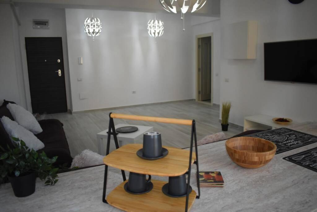 Apartment By The Lake With A View Mamaia Eksteriør bilde